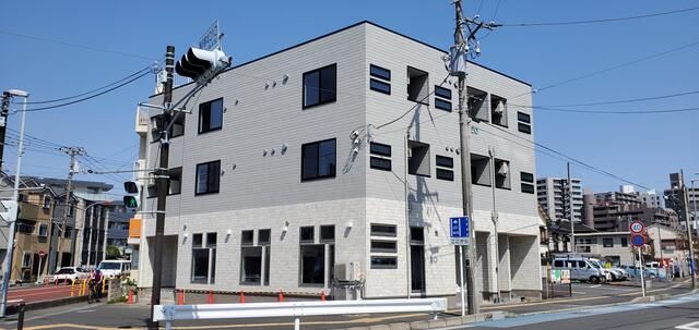 Ｆｉｏｒｅ　Ｃａｓａ・Ｆｕｊｉｓａｗａ 303号室 外観