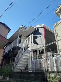 ７ｔｈコーポ善行 202号室 外観