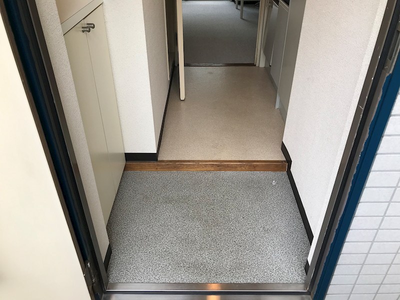 クリオ平塚参番館 玄関
