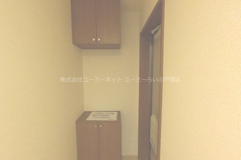 UNA BELLA ZONA D 玄関
