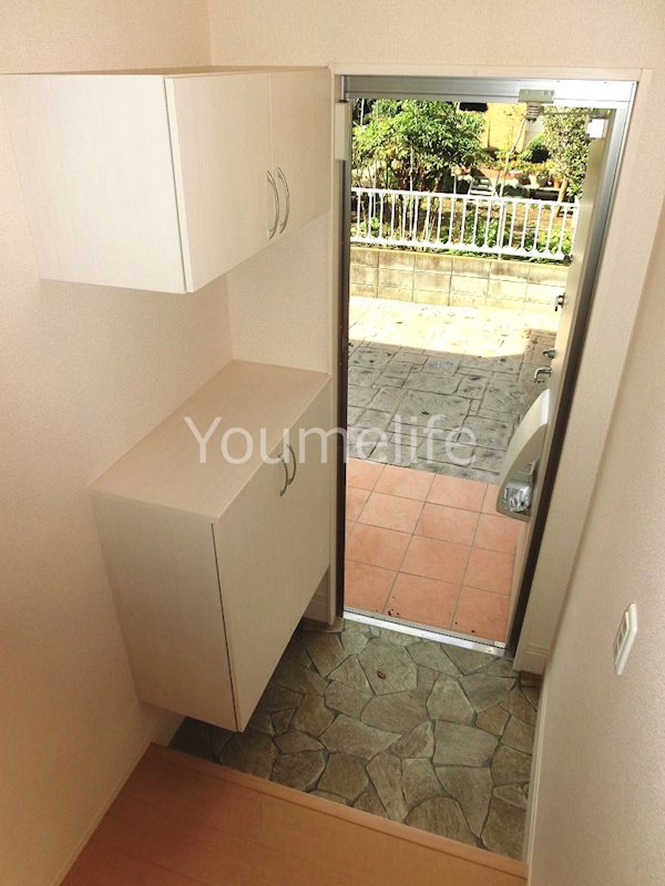 エスポワール鵠沼 玄関