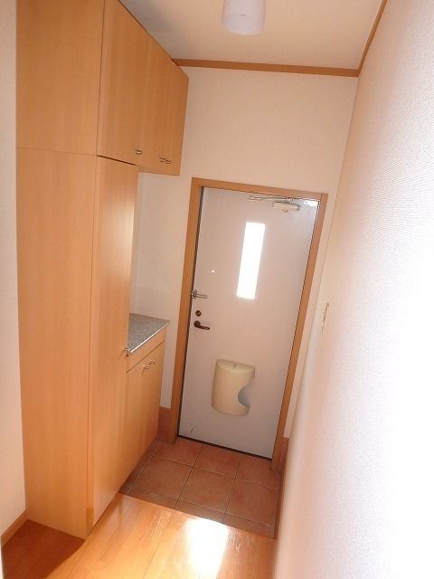 ミニョン中平 玄関