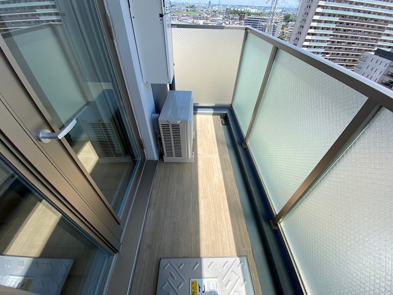 小田急伊勢原駅前マンション ベランダ