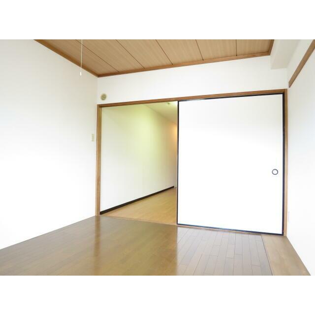 中町武井ビル ベッドルーム