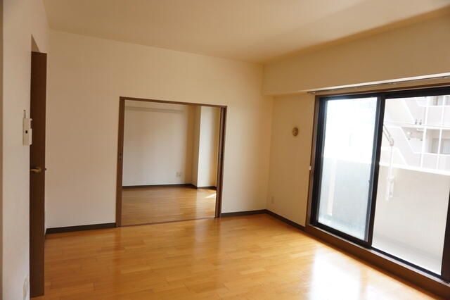 リビング ペルシモン西海岸 リビング