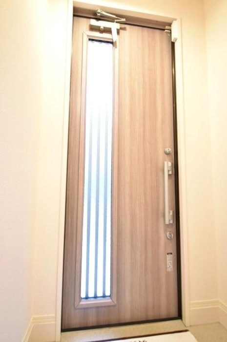 プレミアムコート　C 玄関