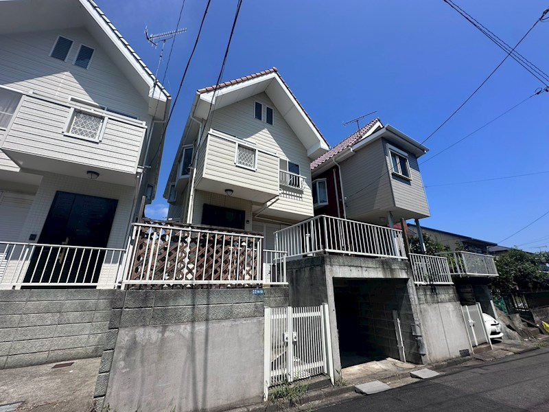 地下車庫ガレージ戸建て 外観