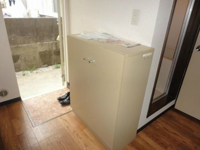 メゾンあい 玄関