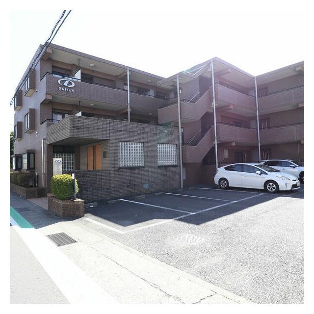 ＭＯＤＥＲＮＯ 駐車場