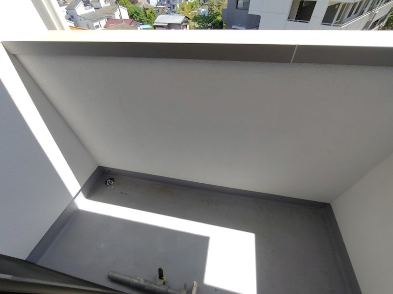 フローレンスベリー愛甲石田 ベランダ