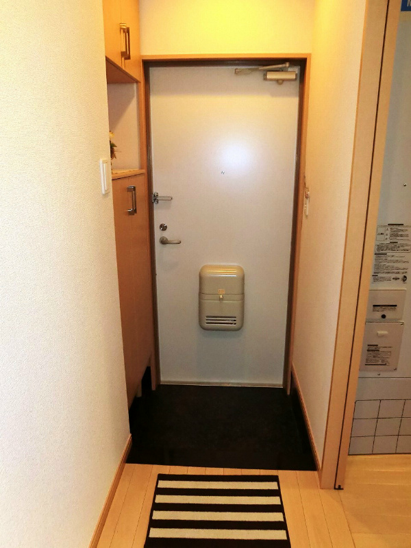 シィーエム・クイーン 玄関