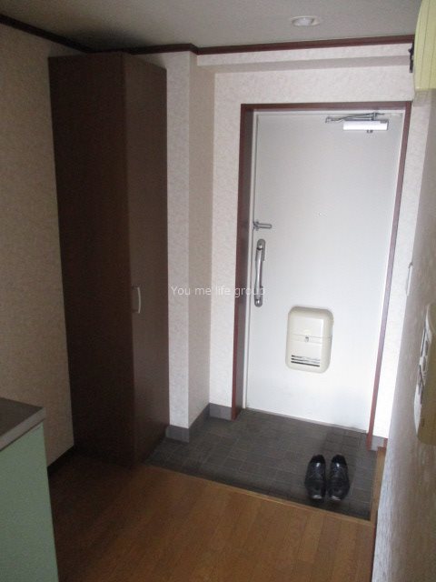 横浜元町ガーデン16 玄関