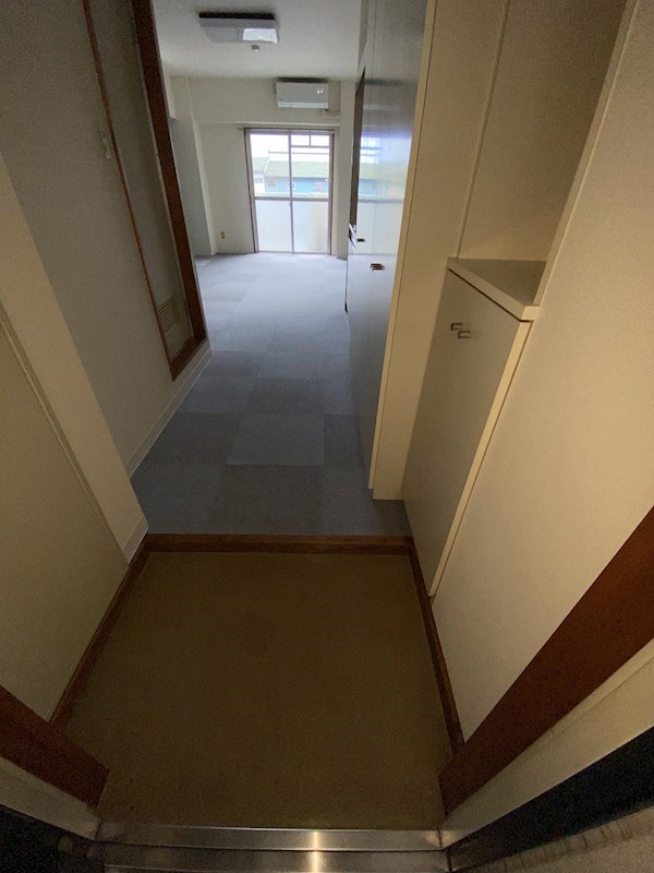 ベルフラワーハイツ伊勢原 玄関