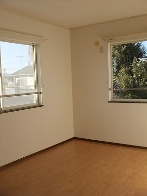 メゾン・エリナA棟 ベッドルーム