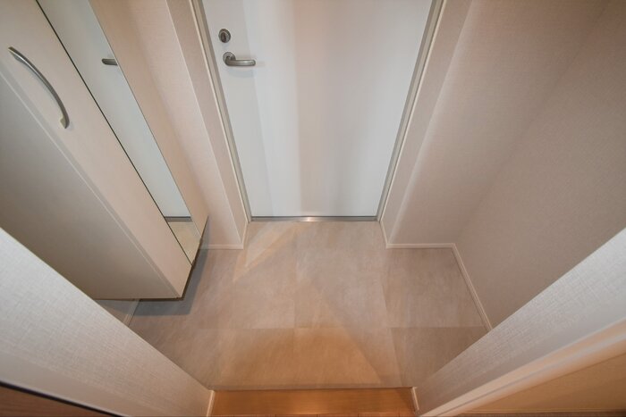 メゾン・ド・シルキー 玄関