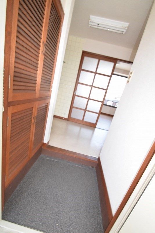 スカイハイツ 玄関