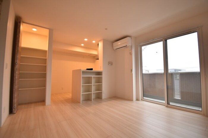 ラフター リビング