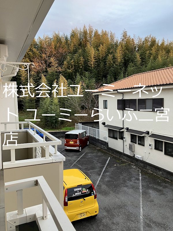 グランデュールパレス 駐車場
