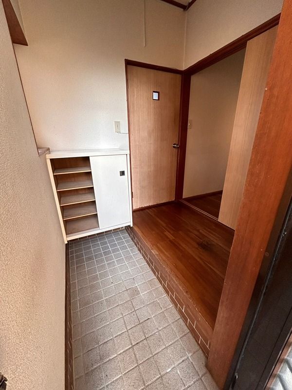 田中貸家 玄関