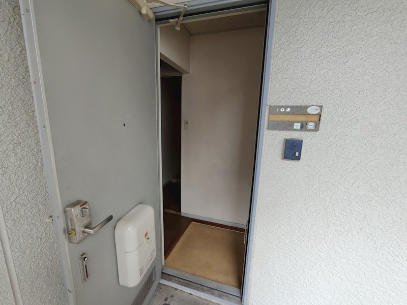 ハイムデパウゼ 玄関