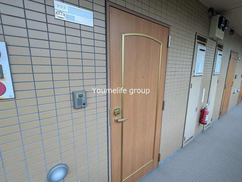 アヴェニール本厚木 玄関