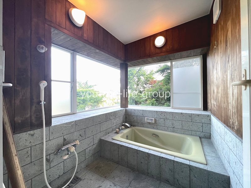 松田町寄貸戸建 風呂画像
