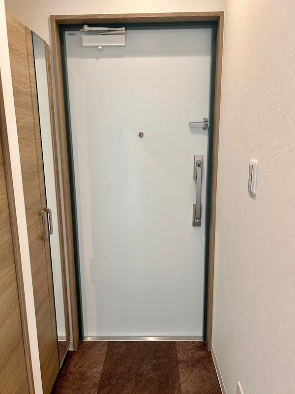 ＧＲＡＮＤＲＥＶＥ見附町 玄関