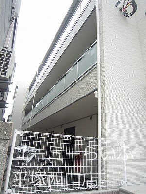 リブリ・アクシオン 305号室 外観