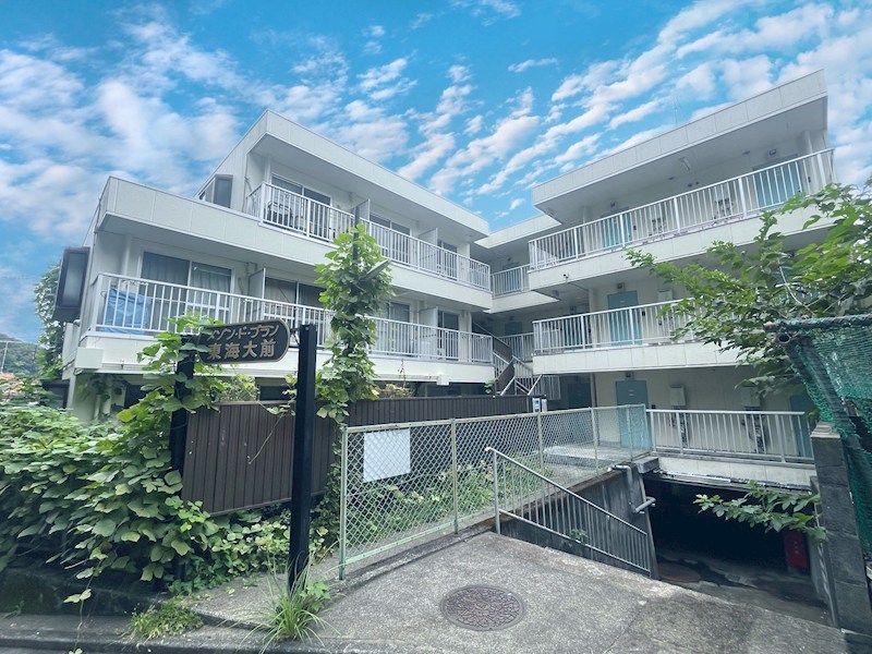 メゾン・ド・ブラン東海大学前 AB 102号室 外観