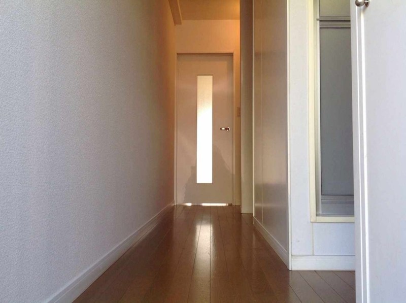 レオパレスのぞみ 玄関