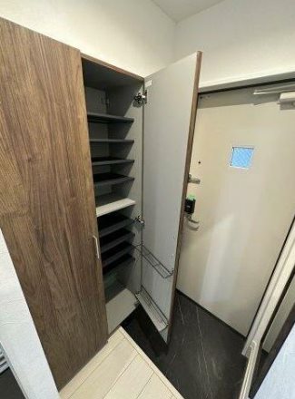 ベイルームレジデンス大船Ａ 玄関