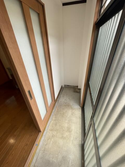 クリスタルハイツ 玄関