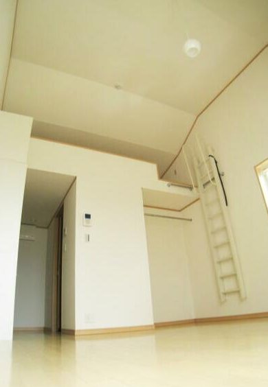 ハーミットクラブハウス戸塚Ｄ棟 リビング