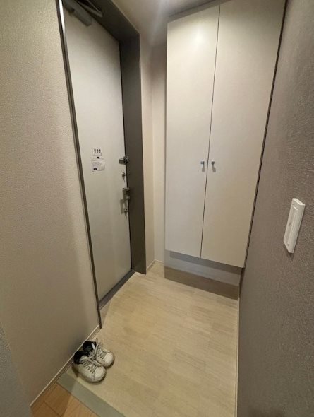 グロワール　プルミエ 玄関