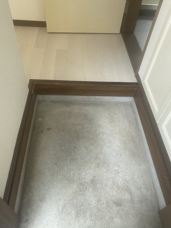 ※別部屋参考写真※ ハイツ雄山 玄関