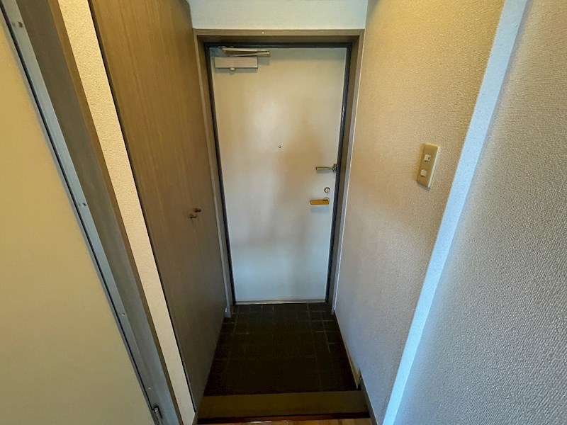 ライオンズプラザ海老名 玄関