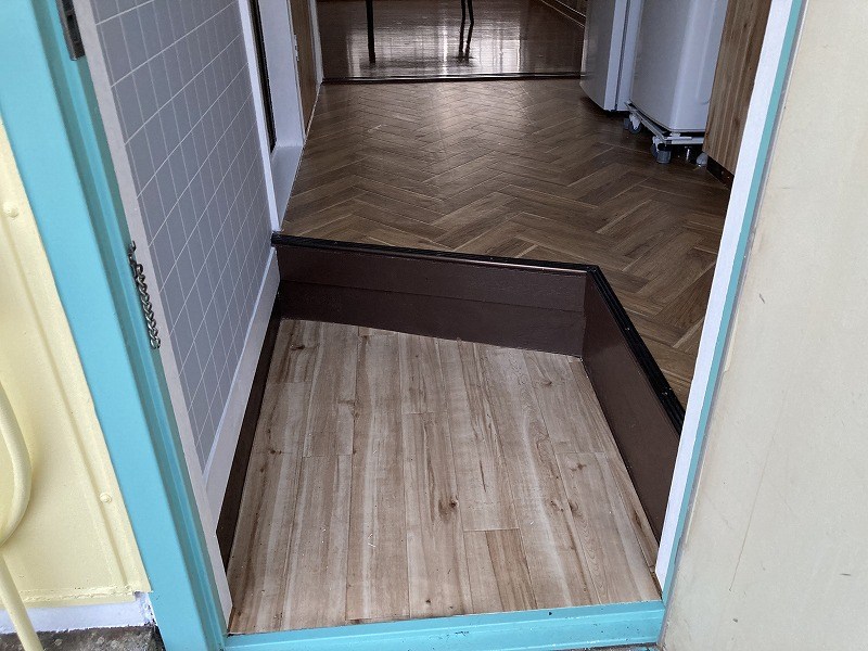 ルミエールB棟 玄関