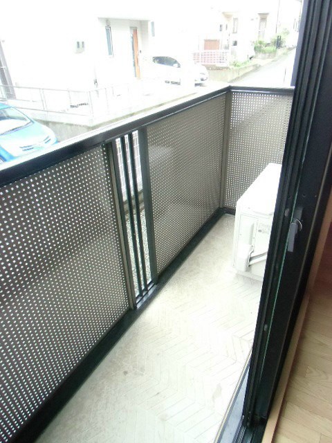 アゼリアＣ ベランダ