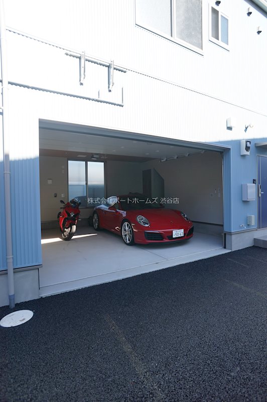 ラ・ミア・オート　大磯町ガレージハウス　A棟 駐車場