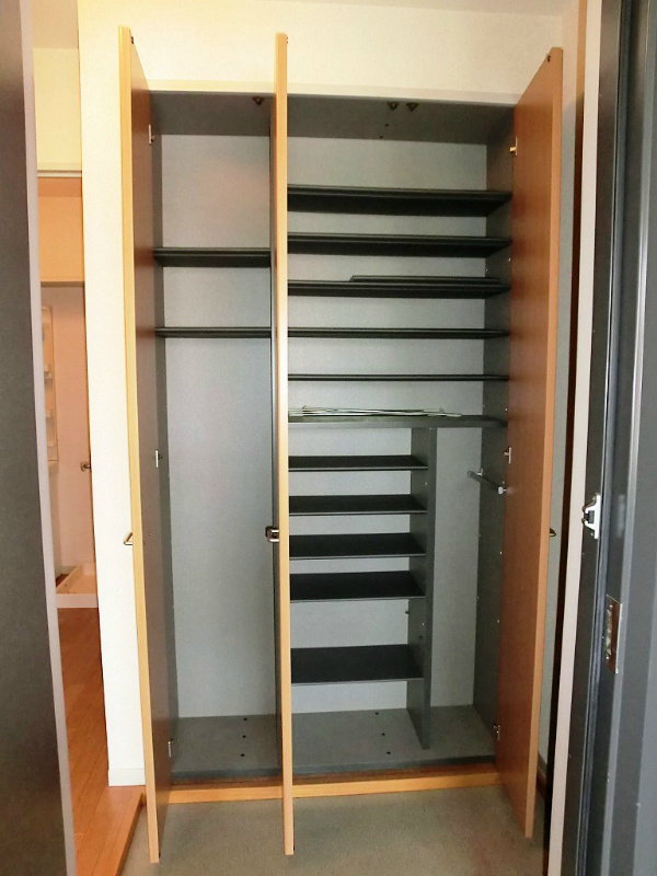 クレール湘南 玄関