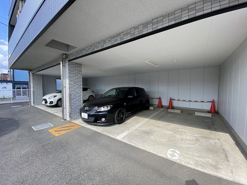 グラシューズ 駐車場