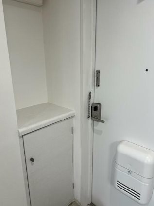 シバガーデンビル 玄関