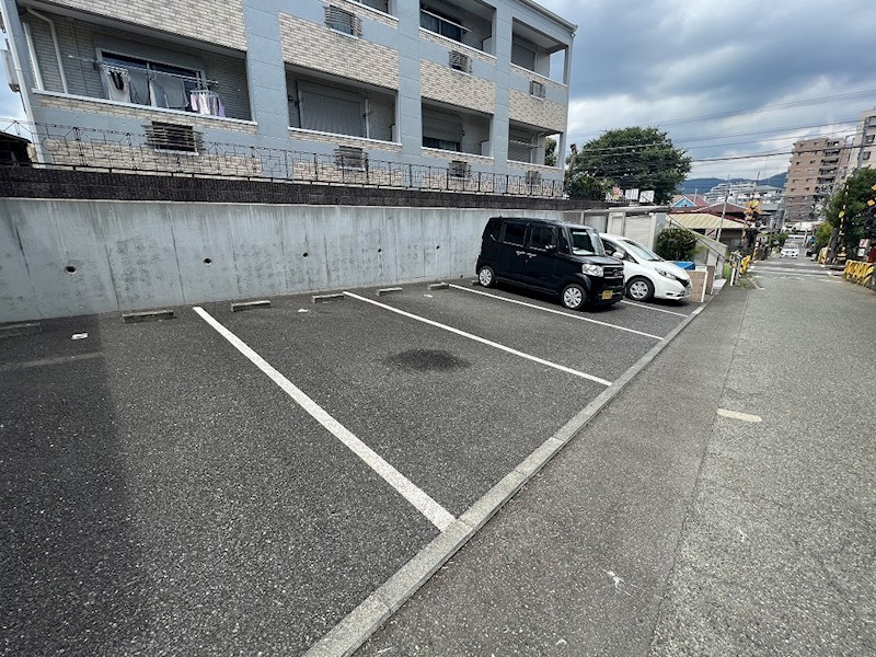クリプト和 駐車場