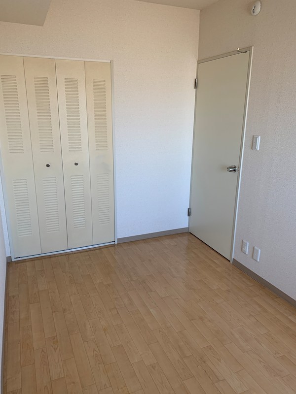 ヒルズ南戸塚3号棟 ベッドルーム