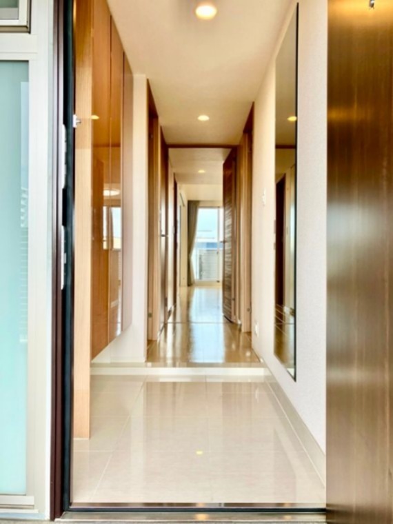 パークホームズＬａＬａ湘南平塚 玄関