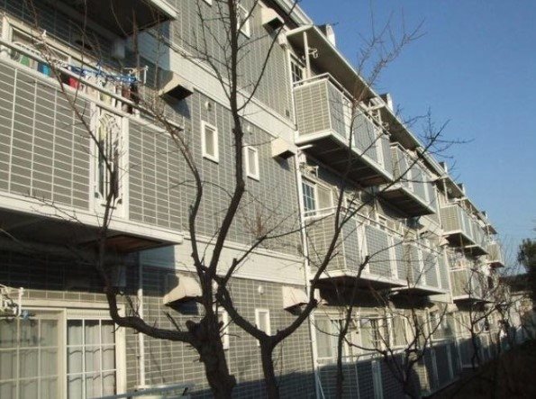 サープラス伊勢原ＰⅢ 103号室 外観