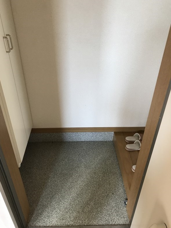 プランドール大磯B 玄関