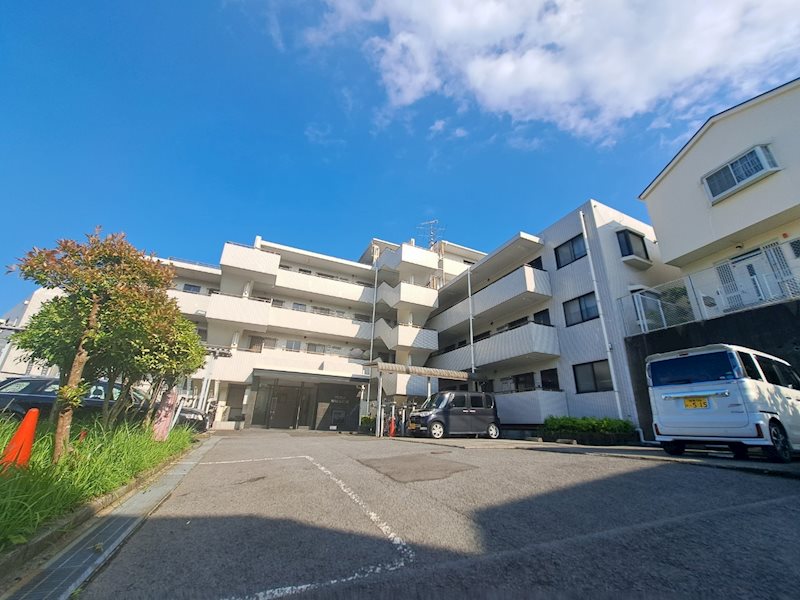 ダイアパレス湘南ヒルズ二宮 103号室 外観