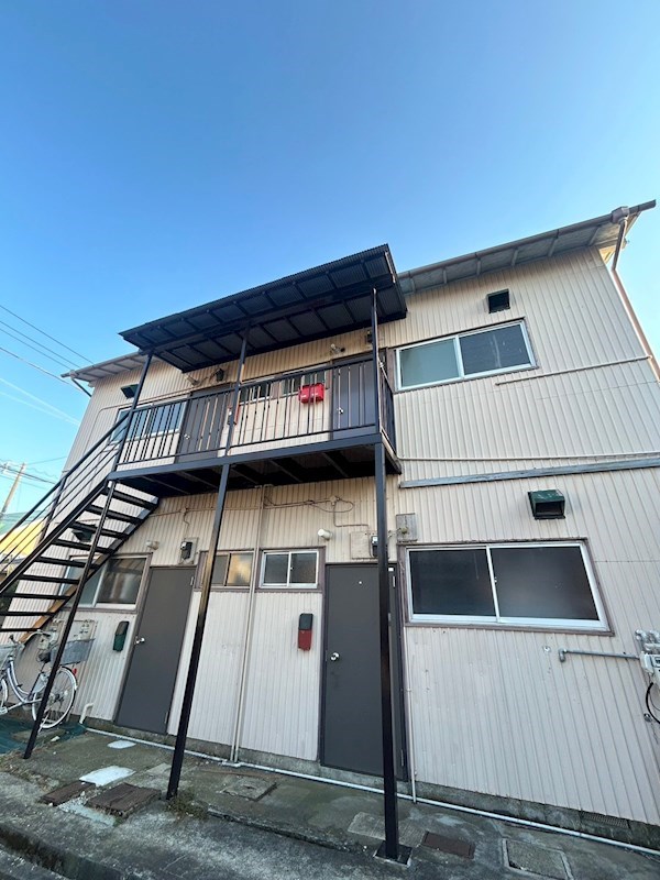 平塚市馬入本町アパート その他外観1