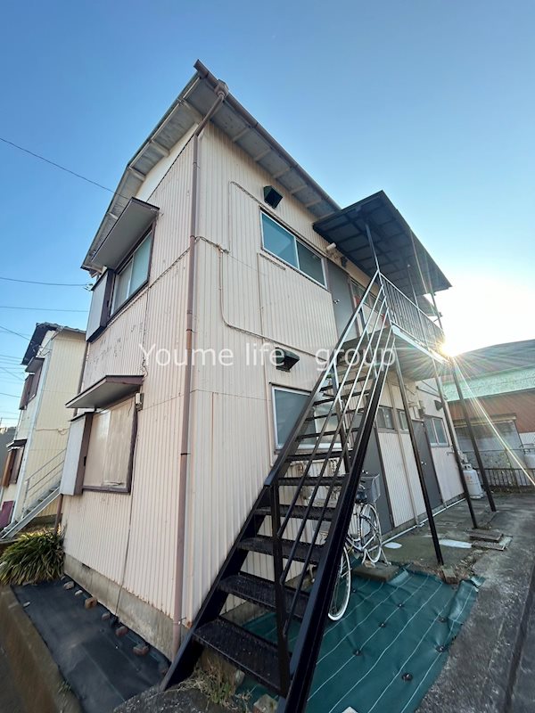 平塚市馬入本町アパート 102号室 外観